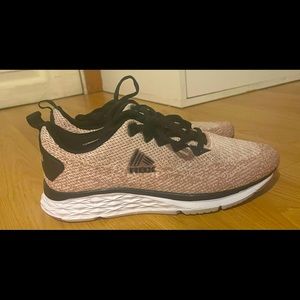 Reebok womens running shoes size 6.5